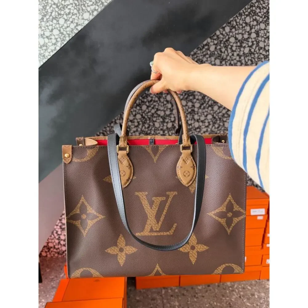 Louis Vuitton Women Pre-Loved Bag Very Good Condition